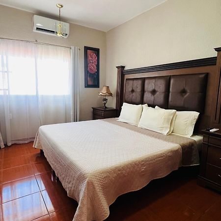 Hosteria Casa Marquez León de los Aldamas Extérieur photo