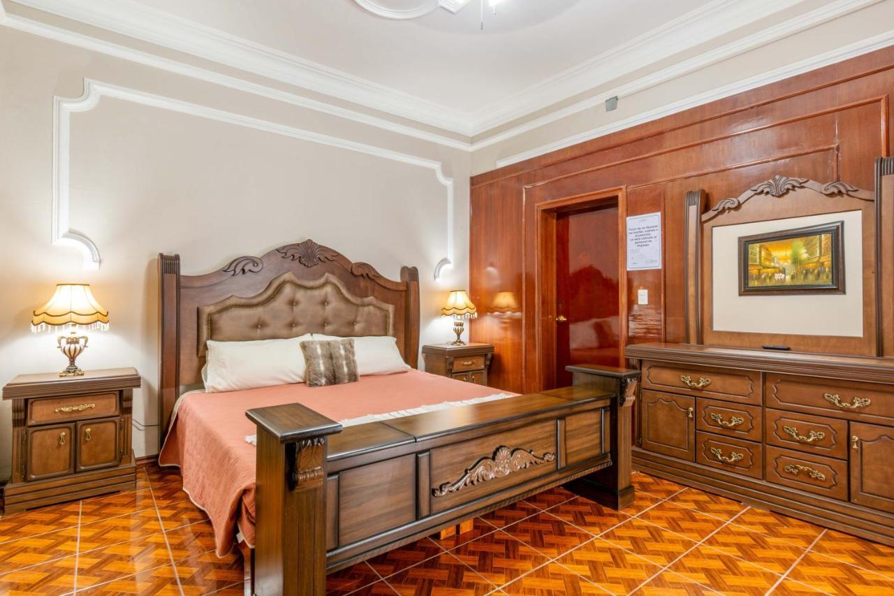 Hosteria Casa Marquez León de los Aldamas Extérieur photo