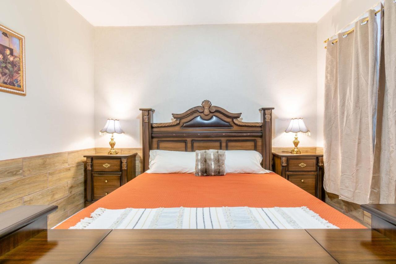 Hosteria Casa Marquez León de los Aldamas Extérieur photo