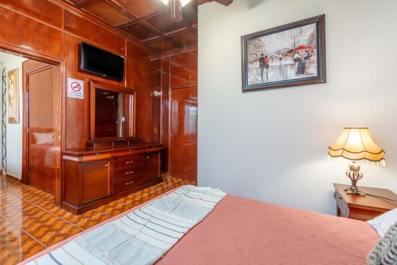 Hosteria Casa Marquez León de los Aldamas Extérieur photo