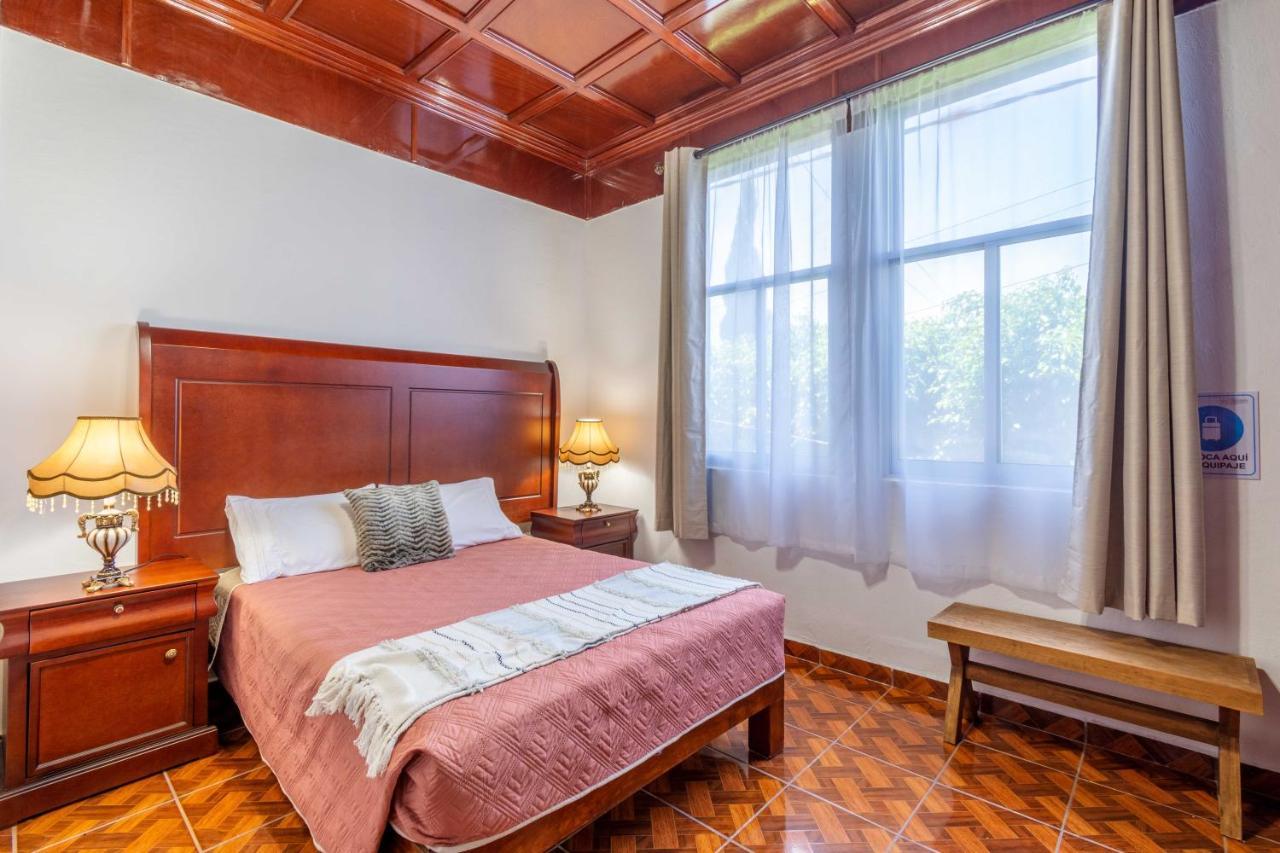 Hosteria Casa Marquez León de los Aldamas Extérieur photo