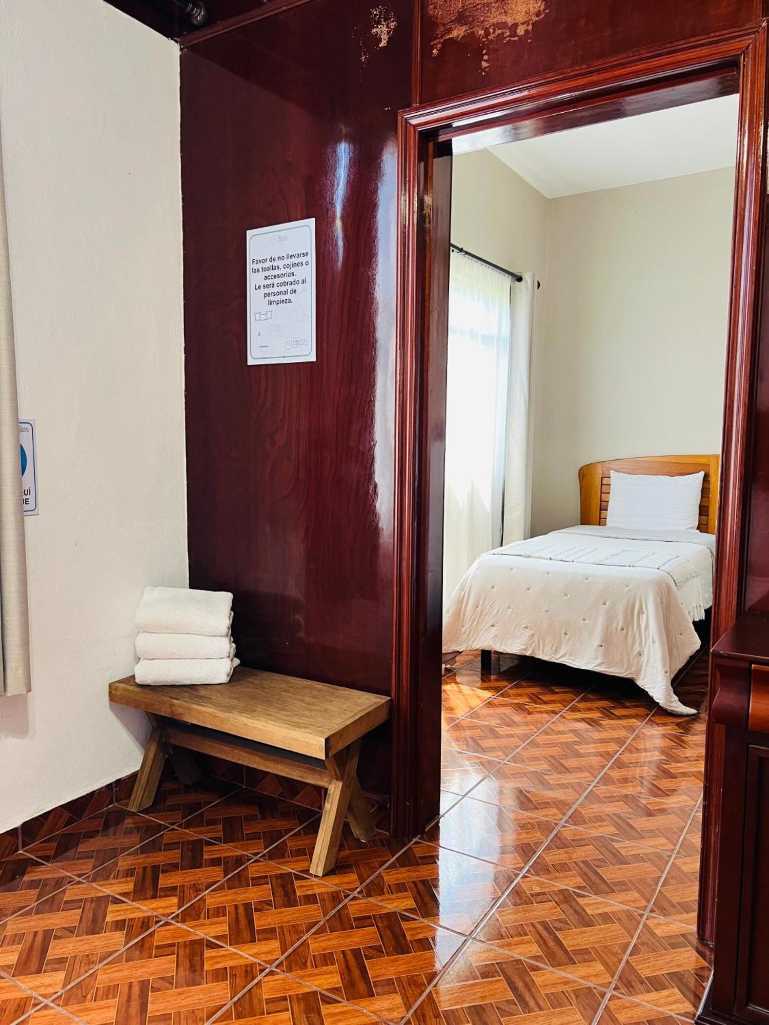 Hosteria Casa Marquez León de los Aldamas Extérieur photo