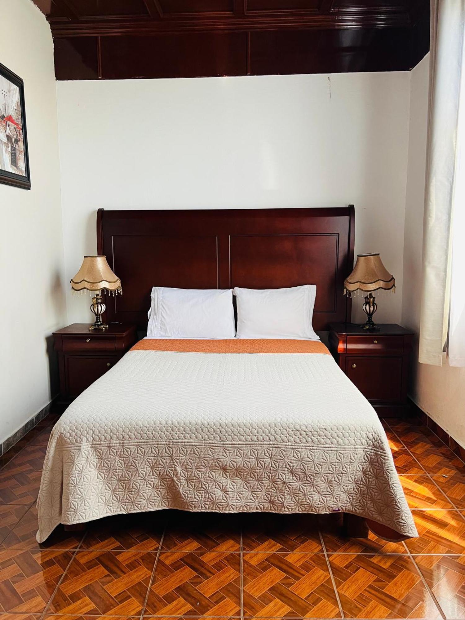 Hosteria Casa Marquez León de los Aldamas Extérieur photo