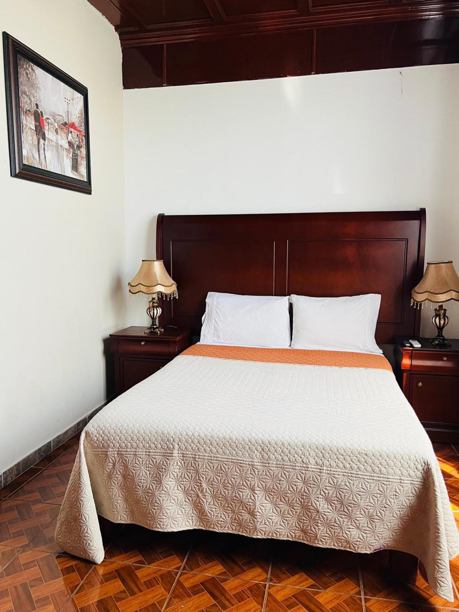 Hosteria Casa Marquez León de los Aldamas Extérieur photo