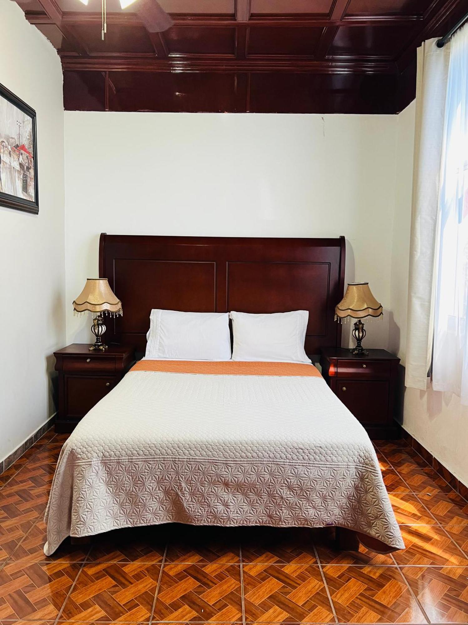 Hosteria Casa Marquez León de los Aldamas Extérieur photo